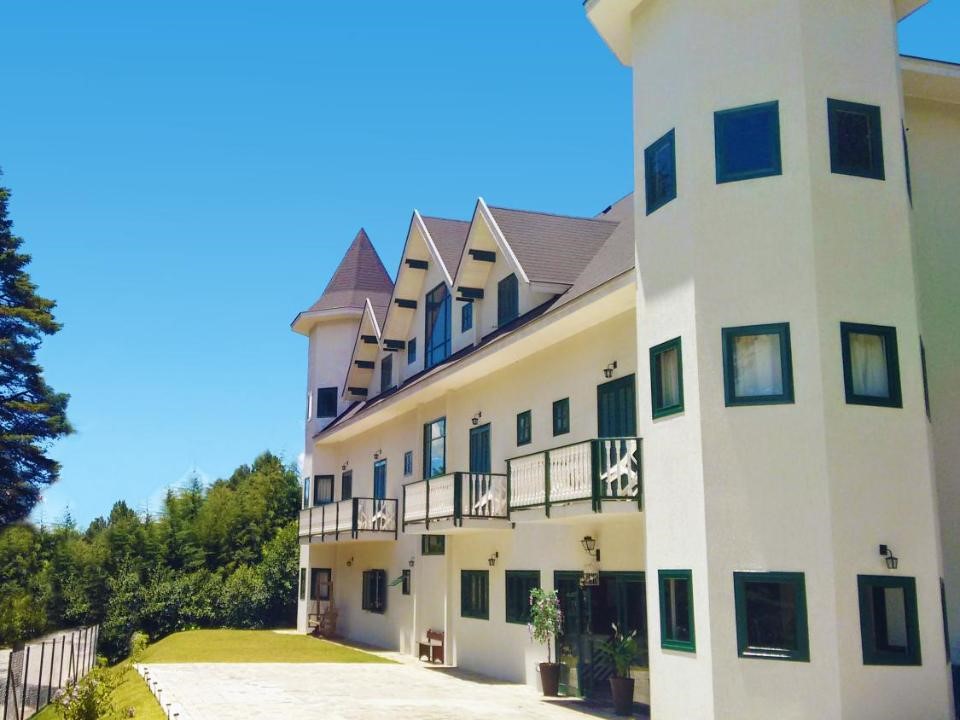 Castelo Piazzale by Concavus